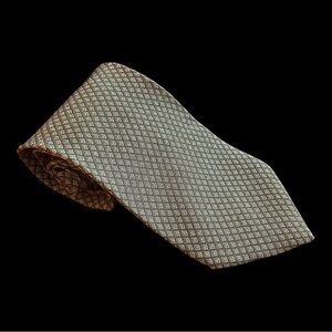 Giorgio Armani Mens Brown Micro Pattern 100% Silk Neck Tie Hand Made in Italy